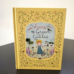 Anne Of Green Gables Hard Cover Yellow Barnws And Noble Exclusive Book